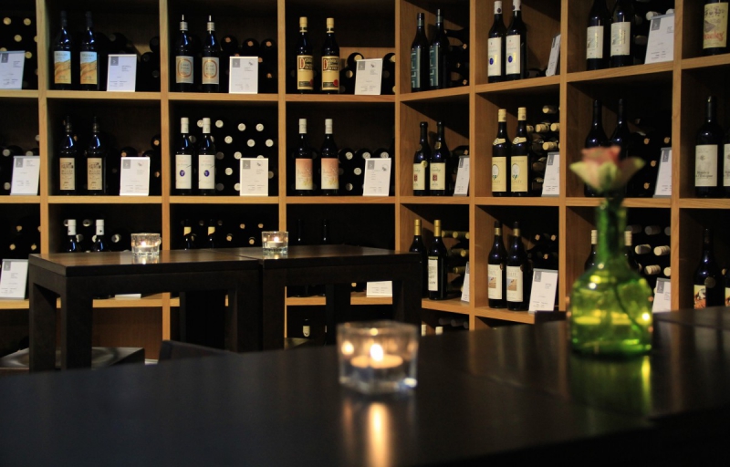 vente-LE CASTELLET-min_wine_vinorama_wine_bottle_cellar_red_wine_wines_storage_wine_rack-1077047